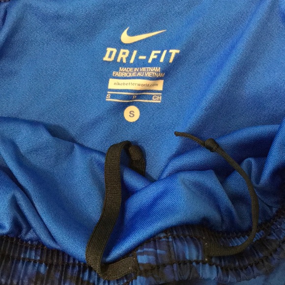 Nike running shorts size S - Picture 2 of 5